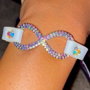 NWT Infinity symbol bracelet